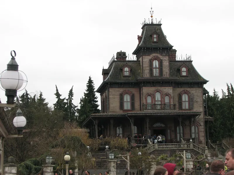 Phantom Manor in Frontierland on an early spring day, a classic stop when visiting Disneyland Paris with kids